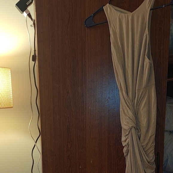 Dress - Picture 1 of 5